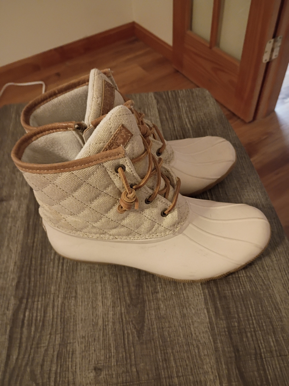 Sperry Women's Cream Duck Boots with Tan Trim - Picture 3 of 8